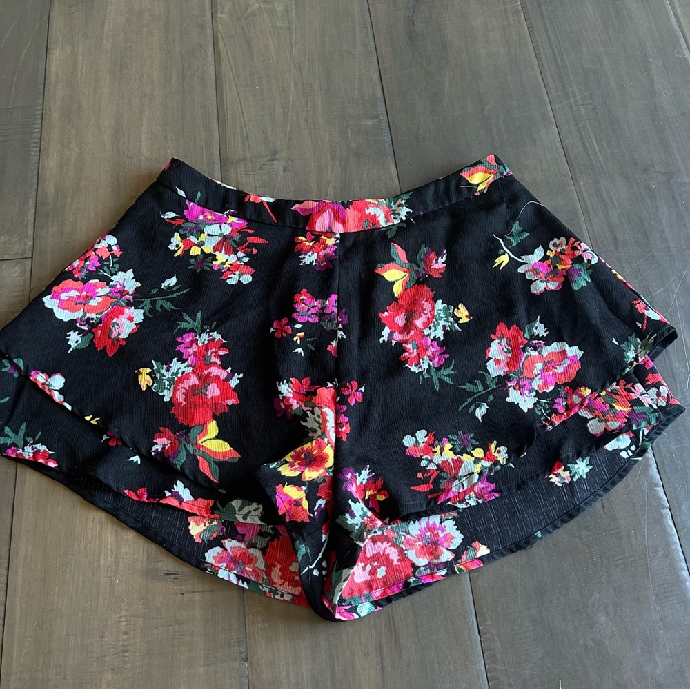 Lush Floral Shorts